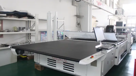 Automatic Fabric Cutting
