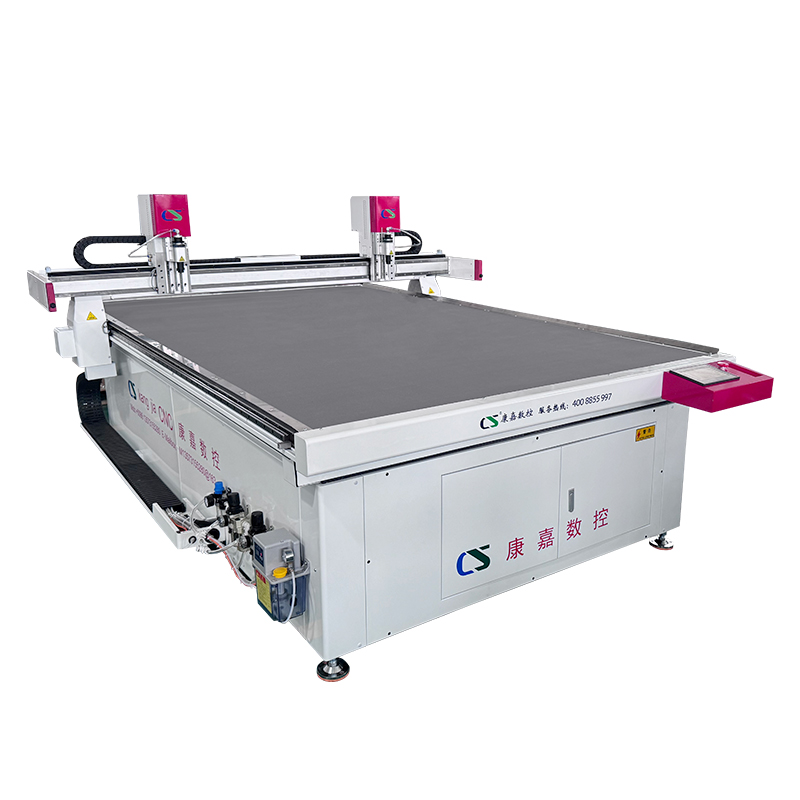 Machine processing foam material